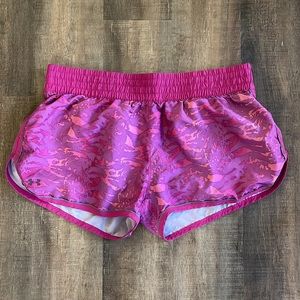 Under armour pink pattern athletic shorts size XL